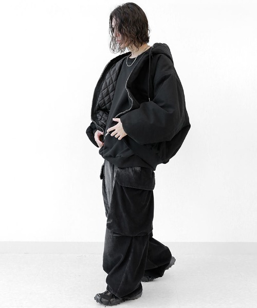 minsobi（ミンソビ）の「ダメージタッチ 中綿入り 防寒パーカー（ノーカラージャケット・メンズ・チャコール/ブラック・FREE）」の8枚目の写真