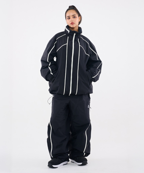 DOLL OUTERWEAR（ドラ アウターウェア）の「[DOLL x DUMDIDUM] 2526 スリックジャケット＆パンツセット BLACK 男女共用（セットアップ・レディース・その他・SMALL/MEDIUM/LARGE/X-LARGE）」の3枚目の写真