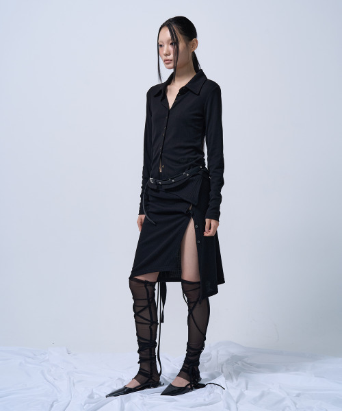 ZIZEMUSEUM（ジゼミュージアム）の「BUTTON DETAIL SHIRTS CARDIGAN(BLACK)（その他トップス・レディース・その他・SMALL/MEDIUM）」の3枚目の写真