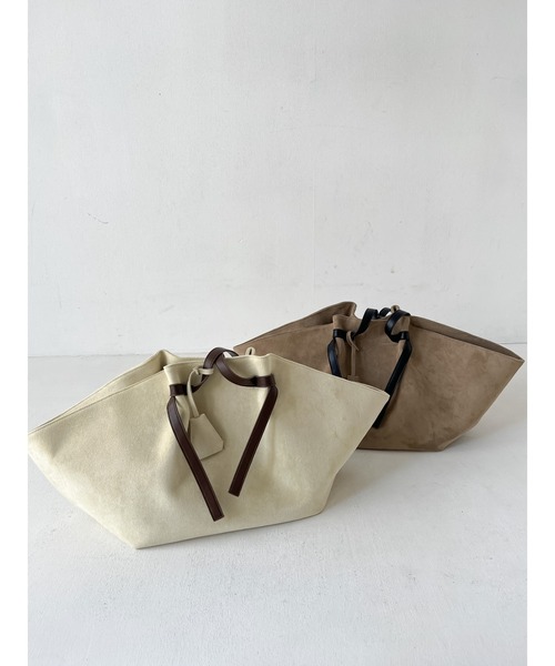 Ungrid（アングリッド）の「スウェードビッグトートバッグ（トートバッグ・レディース・ブラウン/ブラック・FREE）」の15枚目の写真