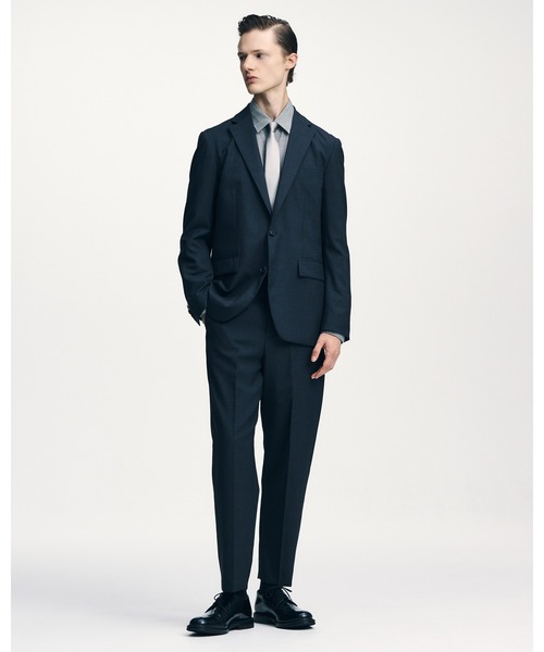 SOPHNET.(ソフネット)の「WOOL TROPICAL SHIRRING SLIM-FIT SLACKS(スラックス・メンズ・チャコールグレー/ネイビー・1/2/3/5/4)」の5枚目の写真