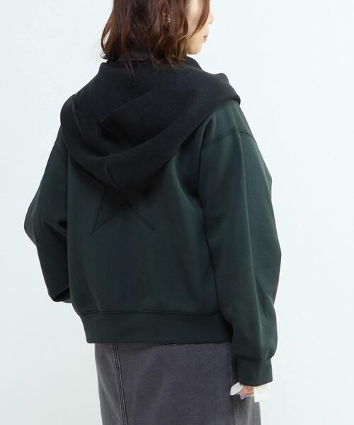 CONVERSE TOKYO(コンバーストウキョウ)の「BACK STAR★ SWEAT BLOUSON(ブルゾン・レディース・グレー/グリーン/ブラック・FREE)」の4枚目の写真