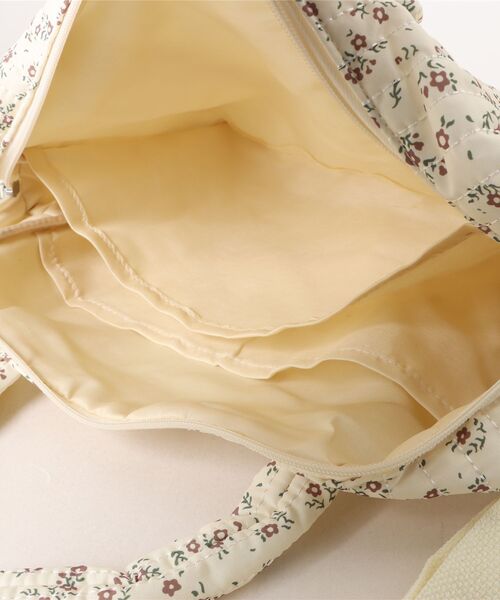 VIBGYOR(ヴィブジョー)の「Liaa/大容量 花柄 ボストンバッグ A18738(ボストンバッグ・レディース・その他1/その他2・FREE)」の12枚目の写真