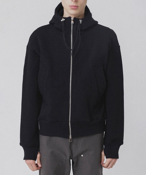 OUAT（オーユーエーティー）の「ASTRO PARKA（パーカー・メンズ・ブラック/グレー・1/2/3）」の2枚目の写真