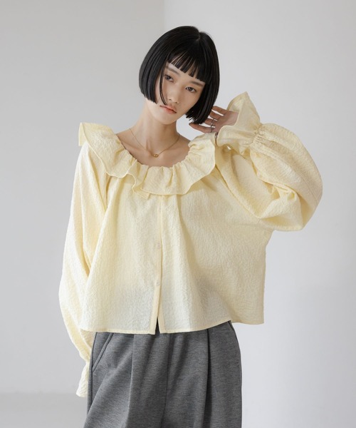 LOWRYS FARM(ローリーズファーム)の「2WAYフリルブラウス 638700(シャツ/ブラウス・レディース・イエロー/ブラック/アイボリー・FREE)」の3枚目の写真