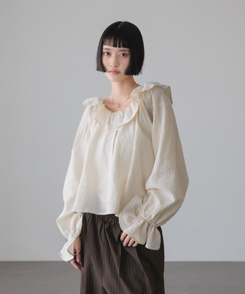 LOWRYS FARM(ローリーズファーム)の「2WAYフリルブラウス 638700(シャツ/ブラウス・レディース・イエロー/ブラック/アイボリー・FREE)」の6枚目の写真