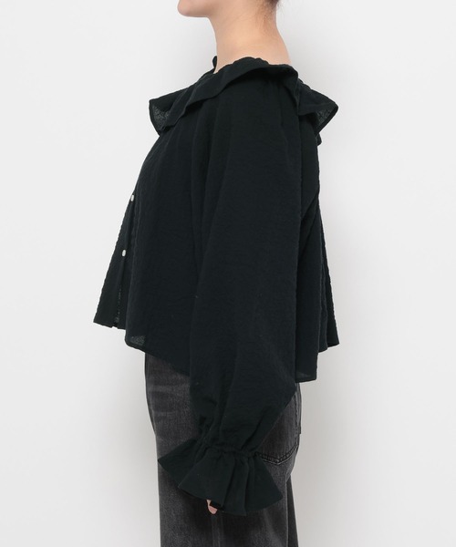 LOWRYS FARM(ローリーズファーム)の「2WAYフリルブラウス 638700(シャツ/ブラウス・レディース・イエロー/ブラック/アイボリー・FREE)」の15枚目の写真