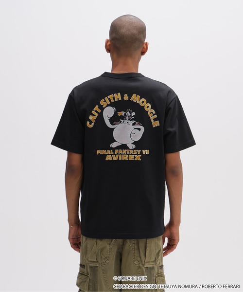 AVIREX(アヴィレックス)の「《AVIREX × FINAL FANTASY VII REMAKE》CREW NECK T-SHIRT "Cait Sith & MOOGLE" / クルーネック半袖Tシャツ ケットシー アンド モーグリ / アヴィレックス(Tシャツ/カットソー・メンズ・ブラウン/ブラック・MEDIUM/LARGE/X-LARGE/XX-LARGE)」の6枚目の写真