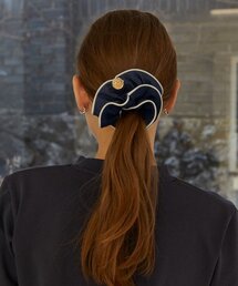 ANOETIC（アノエティック）の「CLASSIC DENIM SCRUNCHIE_NAVY（シュシュ）」