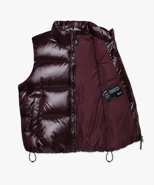 LMCの「OG GLOSSY PUFFER DUCK DOWN VEST burgundy(ダウンベスト・レディース・その他・S/M/L/XL)」の4枚目の写真