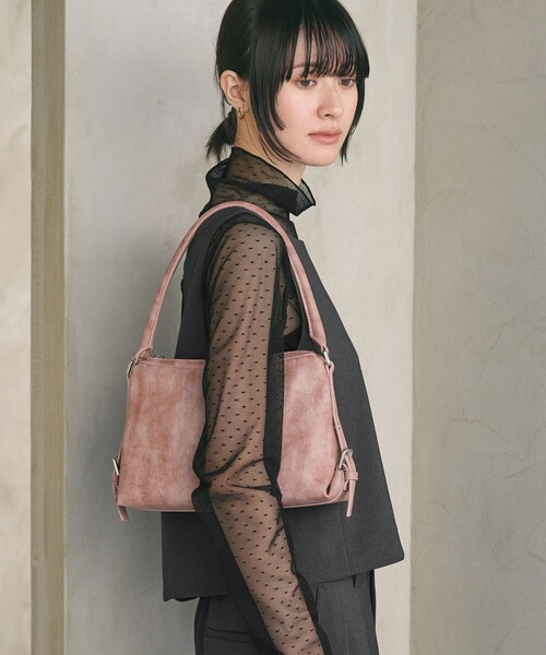 BEAUTY&YOUTH UNITED ARROWS(ビューティーアンドユースユナイテッドアローズ)の「【WEB限定 Wardrobe DAILY MINIMAL】ドット チュールタートルネックプルオーバー ウォッシャブル(Tシャツ/カットソー・レディース・オフホワイト/ブラック・FREE)」の7枚目の写真