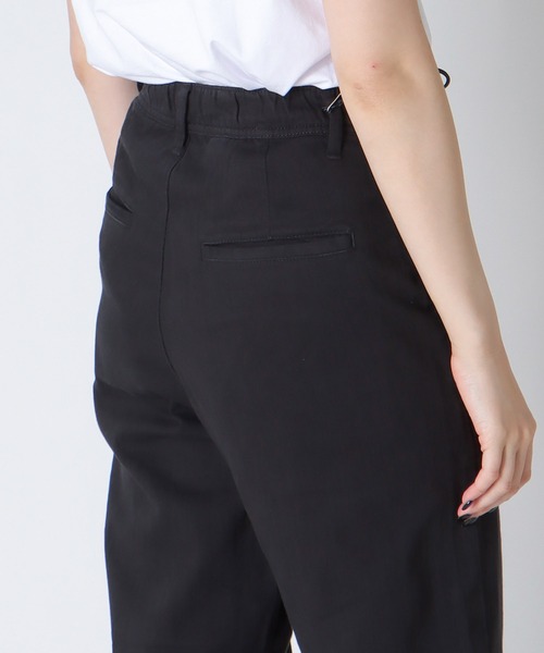 YANUK(ヤヌーク)の「YANUK / Relax LILITH BLACK(リラックスストレートデニム 57162310)(デニムパンツ・レディース・ブラック・36/38)」の9枚目の写真