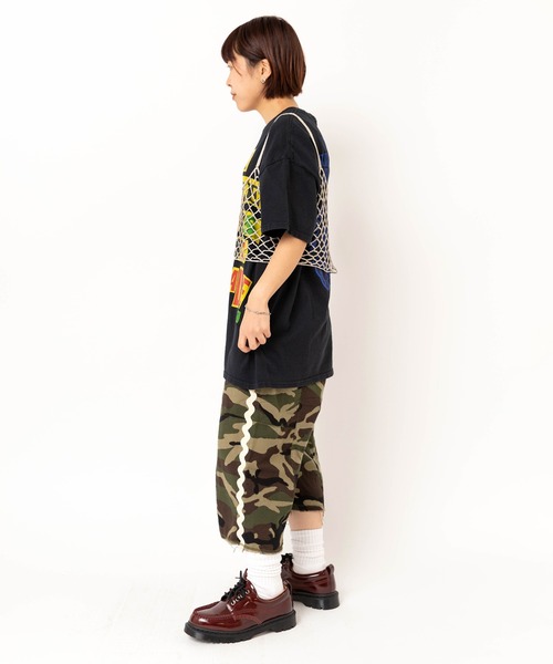 RNA(アールエヌエー)の「M2621 カットアップタイポプリントT(Tシャツ/カットソー・レディース・ホワイト/ブラック/ライトブルー・MEDIUM)」の12枚目の写真