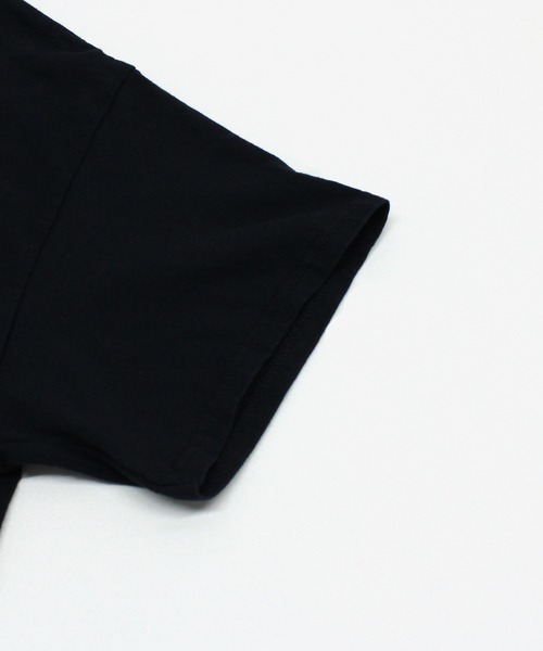 RNA(アールエヌエー)の「M2621 カットアップタイポプリントT(Tシャツ/カットソー・レディース・ホワイト/ブラック/ライトブルー・MEDIUM)」の15枚目の写真