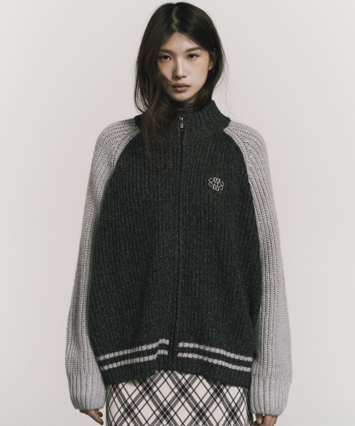NICK&NICOLE(ニックアンドニコール)の「RAGLAN RIB HALF ZIP KNIT CARDIGAN_CHARCOAL(カーディガン/ボレロ・レディース・その他・FREE)」の3枚目の写真