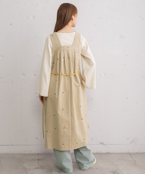 POU DOU DOU（プードゥドゥ）の「フラワー刺繍タックジャンスカ（ジャンパースカート・レディース・ダークグレー/インディゴブルー/グレー系その他・3）」の16枚目の写真