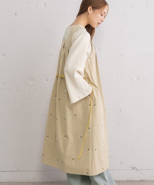 POU DOU DOU（プードゥドゥ）の「フラワー刺繍タックジャンスカ（ジャンパースカート・レディース・ダークグレー/インディゴブルー/グレー系その他・3）」の17枚目の写真