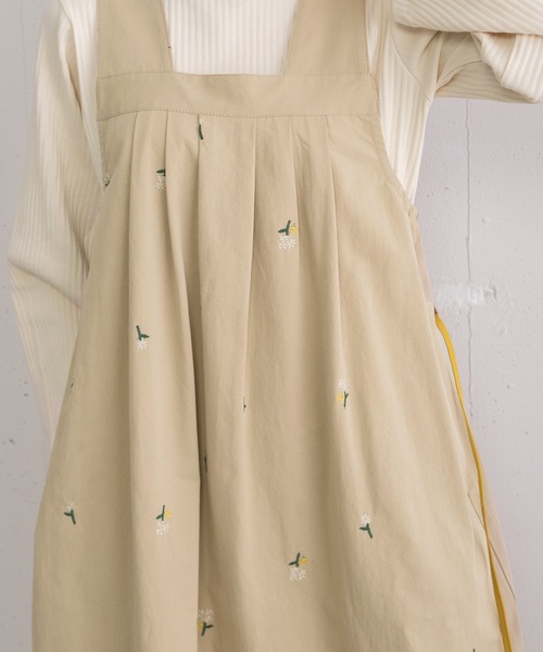 POU DOU DOU（プードゥドゥ）の「フラワー刺繍タックジャンスカ（ジャンパースカート・レディース・ダークグレー/インディゴブルー/グレー系その他・3）」の18枚目の写真