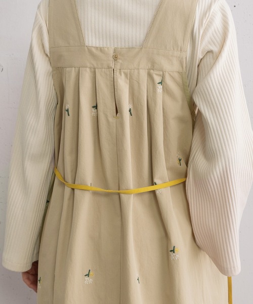 POU DOU DOU（プードゥドゥ）の「フラワー刺繍タックジャンスカ（ジャンパースカート・レディース・ダークグレー/インディゴブルー/グレー系その他・3）」の19枚目の写真