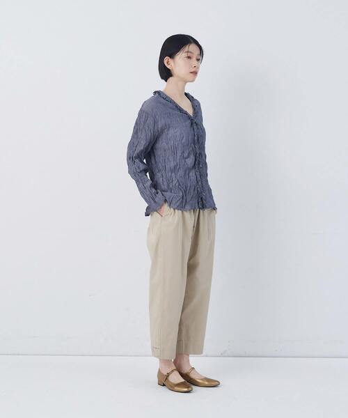 conges payes ADIEU TRISTESSE(コンジェ ペイエ アデュートリステス)の「クリンクル加工Vネックフリルシャツ(シャツ/ブラウス・レディース・チェック/ネイビー/ドット・38)」の9枚目の写真
