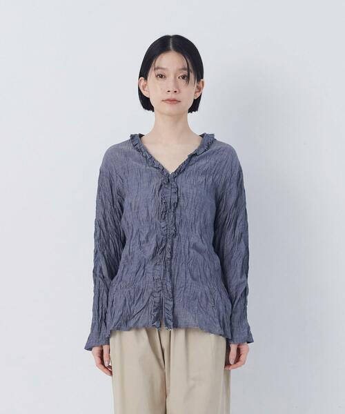 conges payes ADIEU TRISTESSE(コンジェ ペイエ アデュートリステス)の「クリンクル加工Vネックフリルシャツ(シャツ/ブラウス・レディース・チェック/ネイビー/ドット・38)」の12枚目の写真