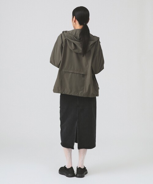 THE NORTH FACE（ザノースフェイス）の「THE NORTH FACE / ビーフリー ジャケット（ナイロンジャケット・レディース・ブラック/オリーブ・MEDIUM）」の15枚目の写真