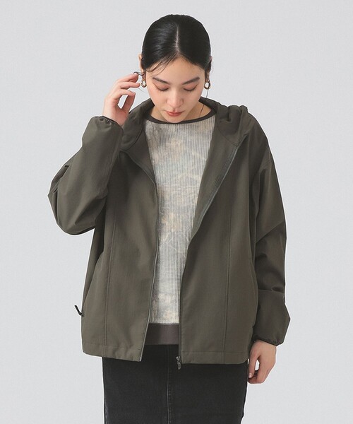 THE NORTH FACE（ザノースフェイス）の「THE NORTH FACE / ビーフリー ジャケット（ナイロンジャケット・レディース・ブラック/オリーブ・MEDIUM）」の14枚目の写真