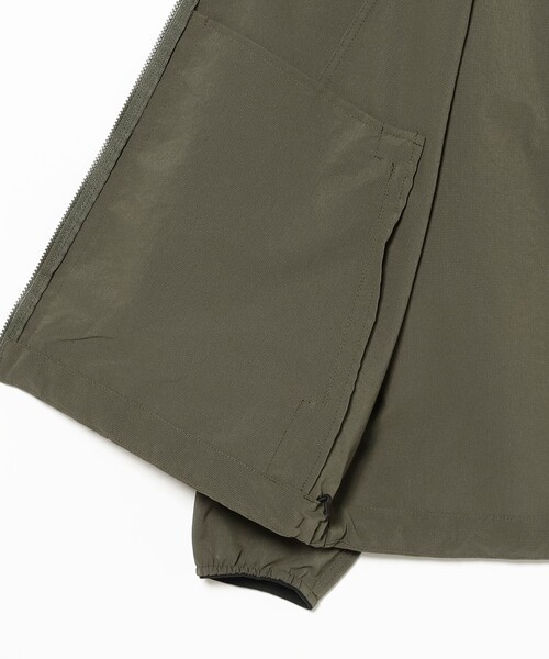 THE NORTH FACE（ザノースフェイス）の「THE NORTH FACE / ビーフリー ジャケット（ナイロンジャケット・レディース・ブラック/オリーブ・MEDIUM）」の6枚目の写真