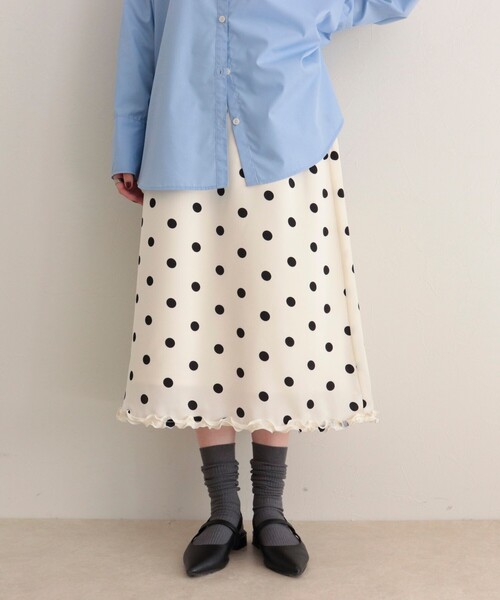 fredy emue（フレディエミュ）の「サテンドットミディスカート（スカート・レディース・ブラック系その他/ホワイト系その他・38）」の16枚目の写真