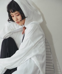 フード付きシャツ