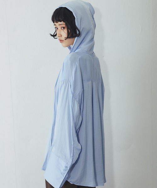 ANOTHER S(アナザーエス)の「フード付きシャツ(Tシャツ/カットソー・レディース・ブルー/オフホワイト/ブラック・FREE)」の7枚目の写真