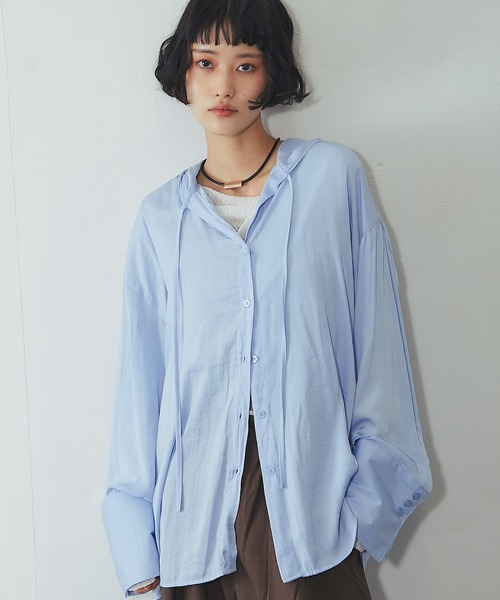ANOTHER S(アナザーエス)の「フード付きシャツ(Tシャツ/カットソー・レディース・ブルー/オフホワイト/ブラック・FREE)」の8枚目の写真