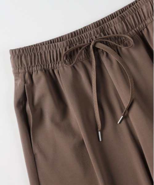 Right-on（ライトオン）の「【HONEYSUCKLE ROSE】ポンチ ジョガーパンツ (リラックスフィット / トレンド感 / デイリーコーデ)（その他パンツ・レディース・ブラック/ネイビー/ブラウン・M/L/XL/S）」の18枚目の写真