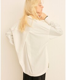 Rouge vif Anna（ルージュヴィフアンナ）の「バックラウンドデザインシャツ（シャツ/ブラウス）」