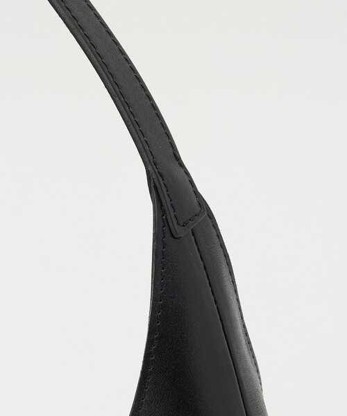 russet（ラシット）の「スムースレザートートバッグ（トートバッグ・レディース・アイボリー/ブラック・FREE）」の14枚目の写真