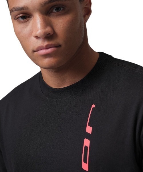 JORDAN BRAND（ジョーダンブランド）の「ジョーダン Jordan DF SPT GFX S/S クルー（Tシャツ/カットソー・メンズ・ブラック×レッド・M/L/SS/S/XL/2XL）」の4枚目の写真