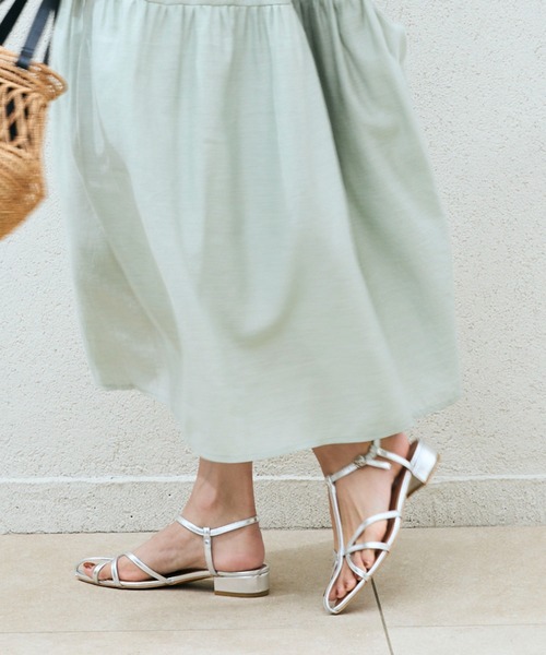 Doux archives（ドゥアルシーヴ）の「ナローストラップサンダル（サンダル・レディース・レッド/シルバー/ブラック・LARGE/MEDIUM）」の8枚目の写真