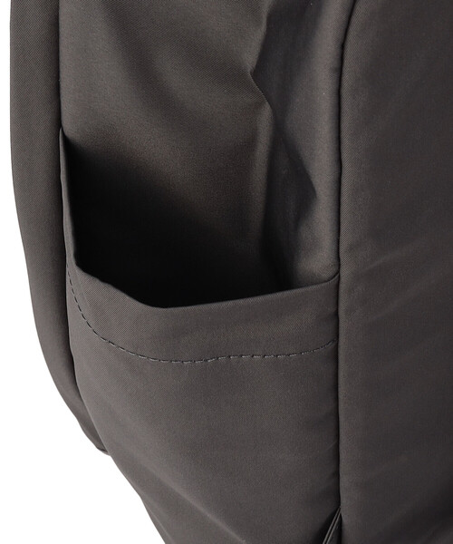 DANTON(ダントン)の「Polyester Twill Rucksack〈RIVOLI 15〉(バックパック/リュック・レディース・チャコール/ベージュ/ブラック・-)」の15枚目の写真