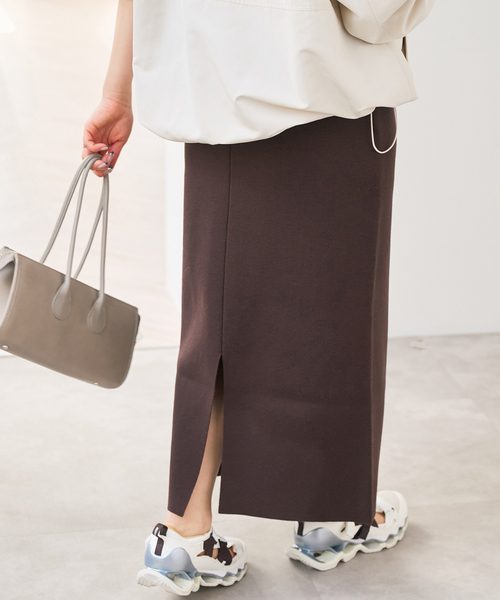 Spick & Span（スピックアンドスパン）の「ストレートニットスカート（スカート・レディース・ベージュ系その他/ブラウン/ブラック・36/38）」の2枚目の写真