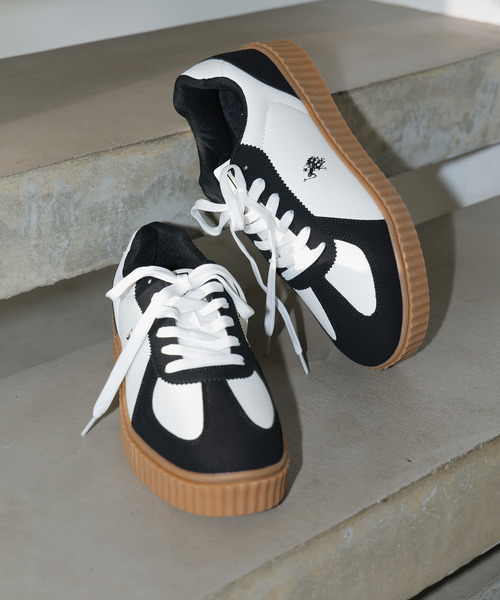 U.S. POLO ASSN.(ユーエスポロアッスン)の「『U.S. POLO ASSN/ユーエスポロアッスン』厚底スニーカー【Z】(スニーカー・メンズ・ホワイト×ライトグレー/ホワイト/ブラック・25.5cm/26.5cm/27.5cm)」の1枚目の写真