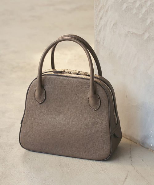 plage（プラージュ）の「《WEB限定追加》MAISON CANAU / メゾン カナウ ROUND BOSTON Sバッグ 2（ハンドバッグ・レディース・グレー/ブラック・FREE）」の2枚目の写真