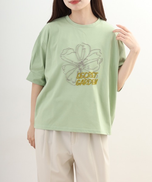 BRODIAEA(ブローディア)の「BRODIAEA 花柄ブラシ刺繍 半袖カットソー(Tシャツ/カットソー・レディース・ライトグリーン/杢グレー・40)」の1枚目の写真