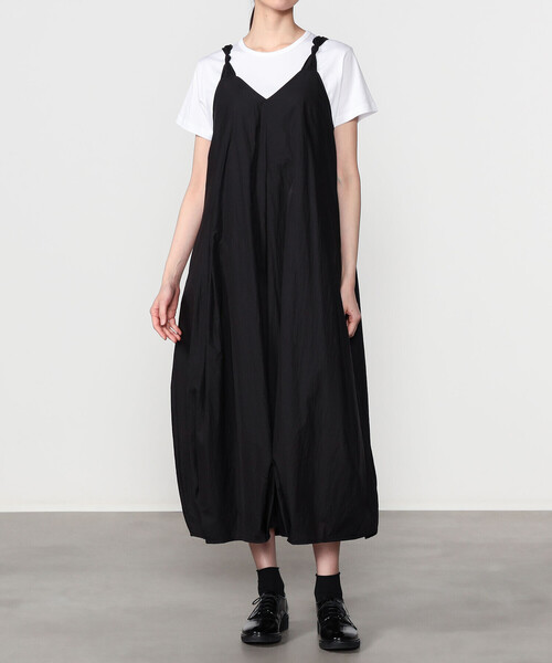 Bshop（ビショップ）の「eunoia | ツイスト Vネックノースリーブワンピース WOMEN（ワンピース・レディース・ブラック・ONE）」の4枚目の写真