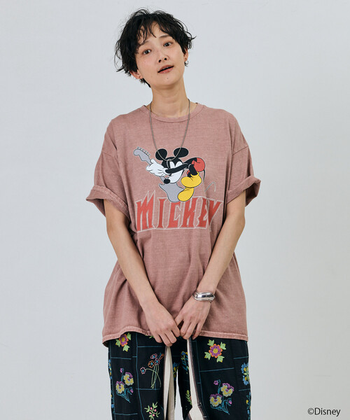 Freada(フリーダ)の「Freada/フリーダ 【MICKEY / ミッキー】ロック ビッグTシャツ(Tシャツ/カットソー・レディース・ブラック/ピンク・ONE SIZE)」の16枚目の写真