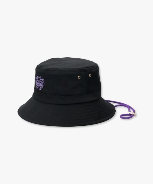 ANNA SUI（アナスイ）の「バタフライ刺しゅうクロッシェ（ハット・レディース・キャメル/ブラック/ワイン・FREE）」の2枚目の写真