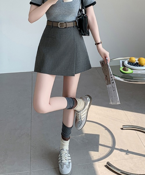 2ly2（トゥーリートゥー）の「ベルト付きアシンメトリーデザイン ショートパンツ（その他パンツ・レディース・グレー/ブラック・FREE）」の18枚目の写真