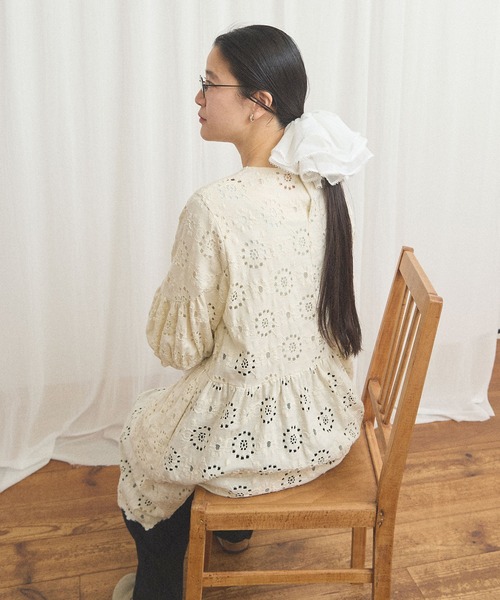 fig London(フィグロンドン)の「_chouchou Diana(シュシュ・レディース・ホワイト/ブラック・FREE)」の4枚目の写真