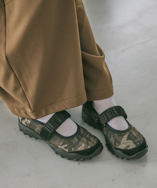 niko and...（ニコアンド）の「《抗菌消臭》バレエスニーカー（バレエシューズ・レディース・ブラック/カーキ・LARGE/MEDIUM）」の2枚目の写真