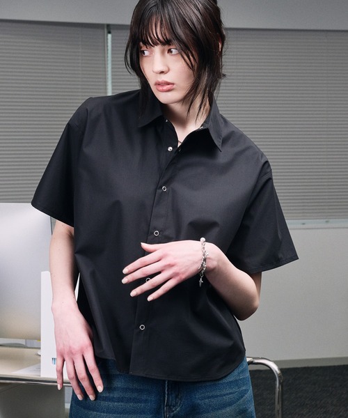 selle glant(セレグランテ)の「RING BUTTON REGULAR COLLAR SHIRT / リングボタンレギュラーカラーシャツ(シャツ/ブラウス・メンズ・ブルー/グリーン/ブラック・LARGE/MEDIUM/SMALL)」の2枚目の写真