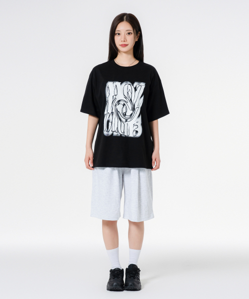 MOZMOZ(モズモズ)の「カオス オーバーサイズ 半袖Tシャツ ブラック(Tシャツ/カットソー・レディース・その他・1/2/3)」の3枚目の写真